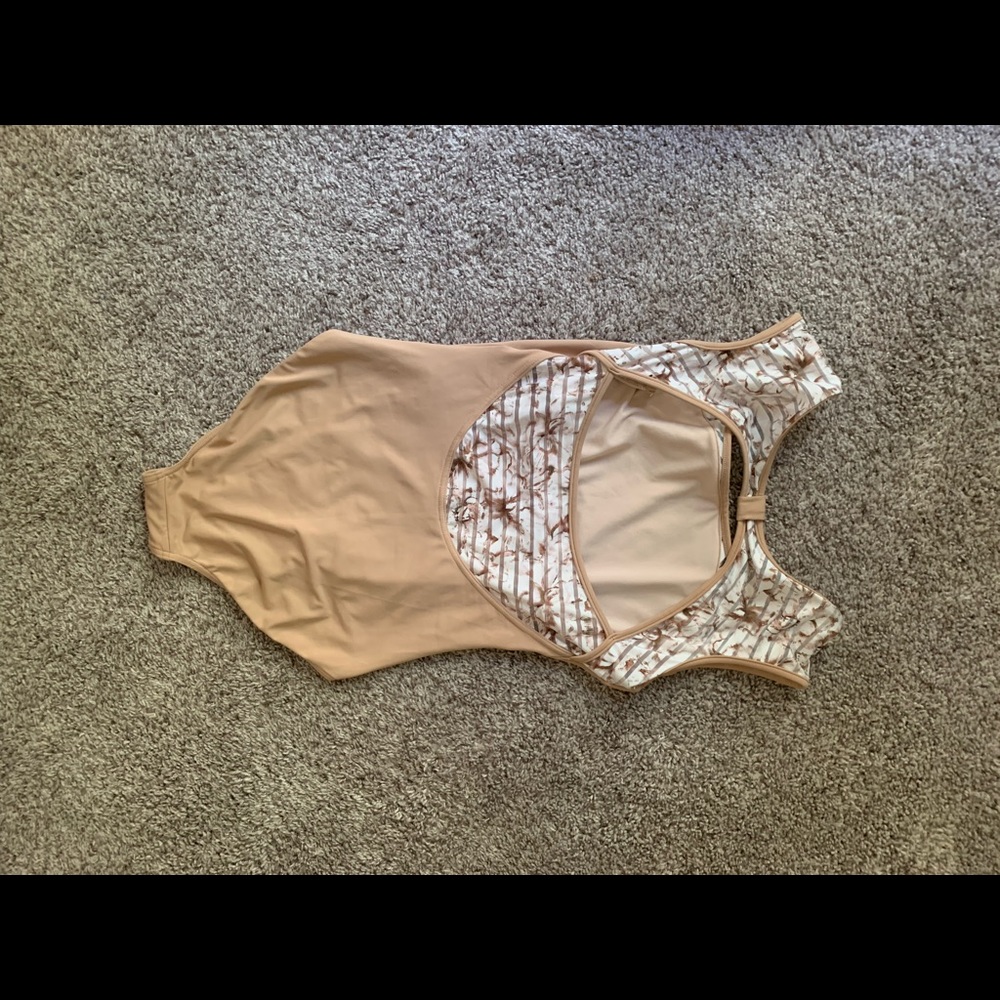 Bloch Adult Medium leotard - Picture 2 of 5